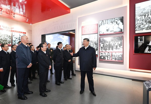 “开创新疆更加美好的明天”——习近平总书记率中央代表团出席新疆维吾尔自治区成立70周年庆祝活动纪实